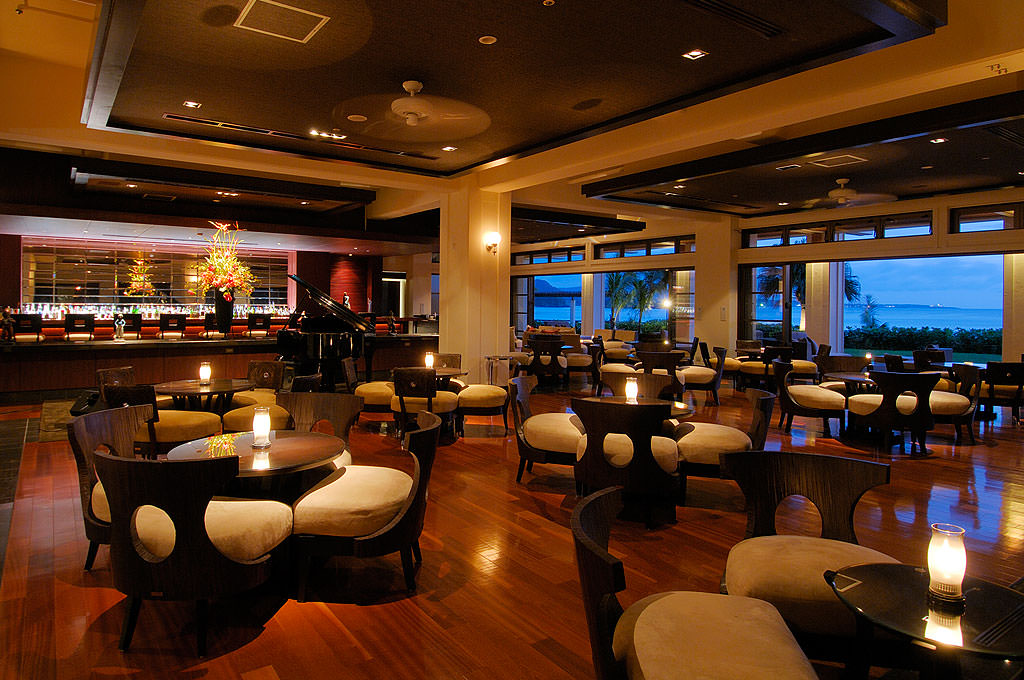 レストラン バー 公式 ザ ブセナテラス 沖縄リゾートホテル